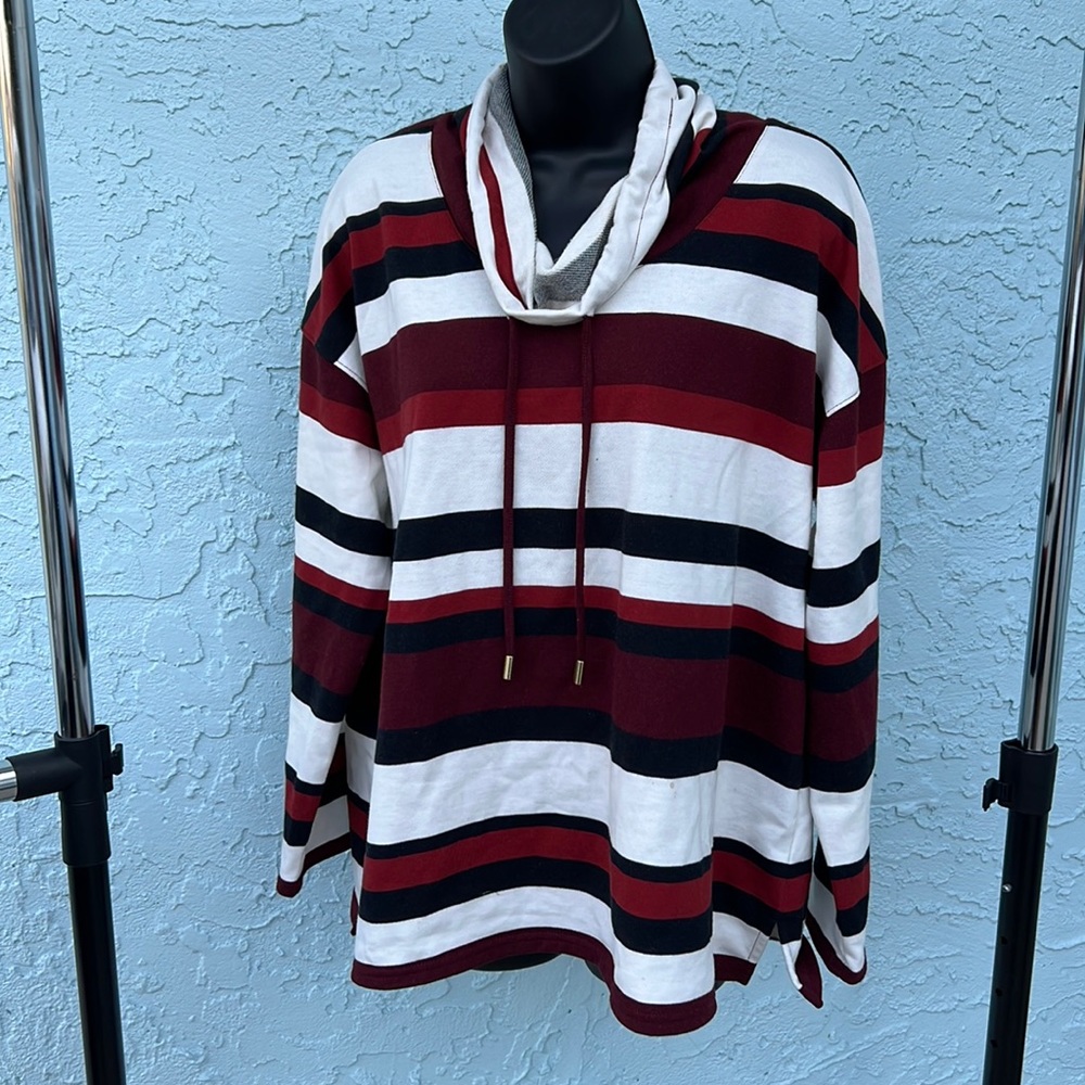 Liz Claiborne Pullover